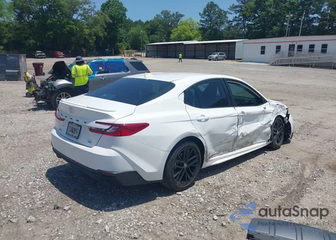 2025 Toyota Camry Se из США, поврежденный, VIN 4T1DAACK8SU075358